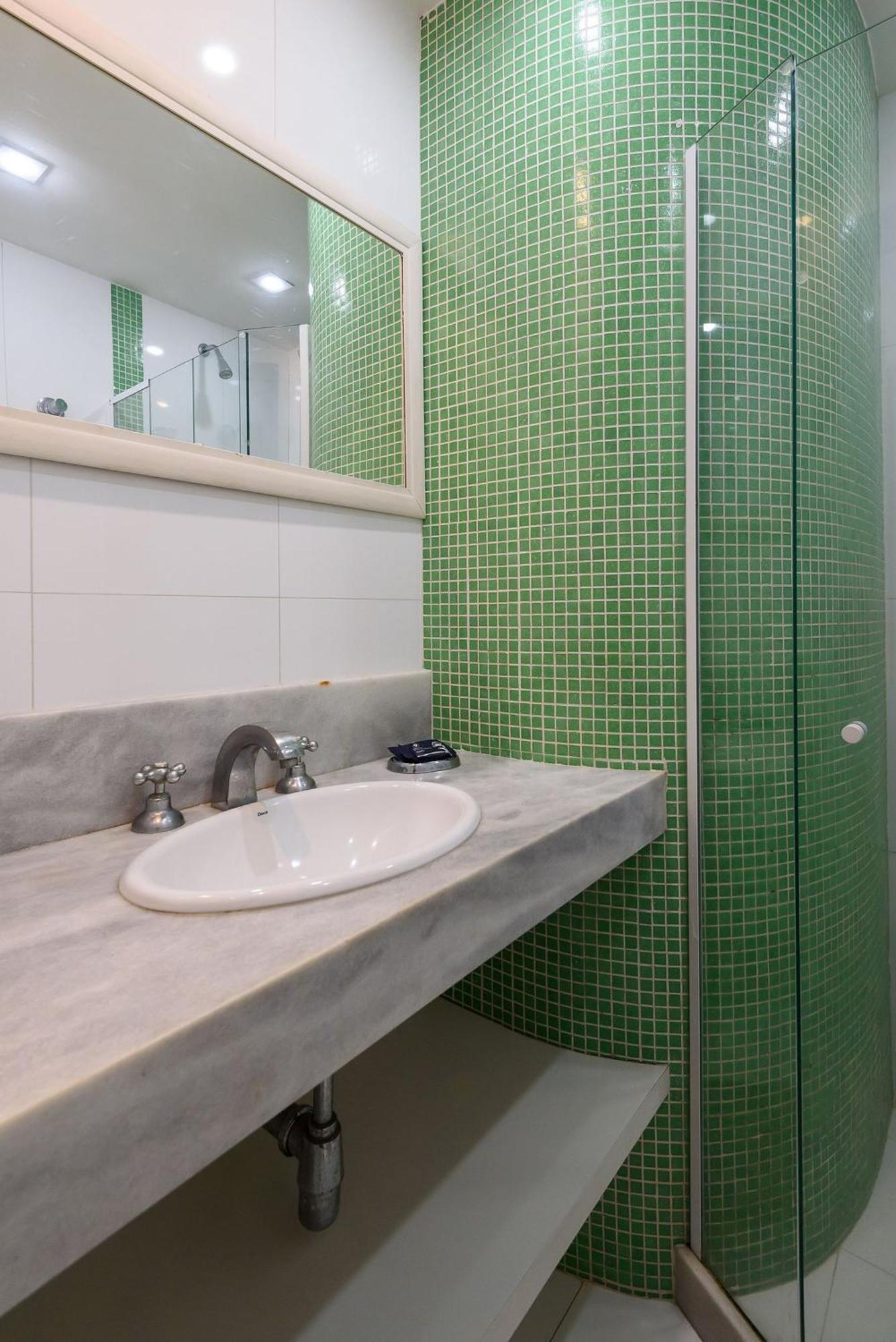 Na Quadra Da De Ipanema | Pm 269/407 *